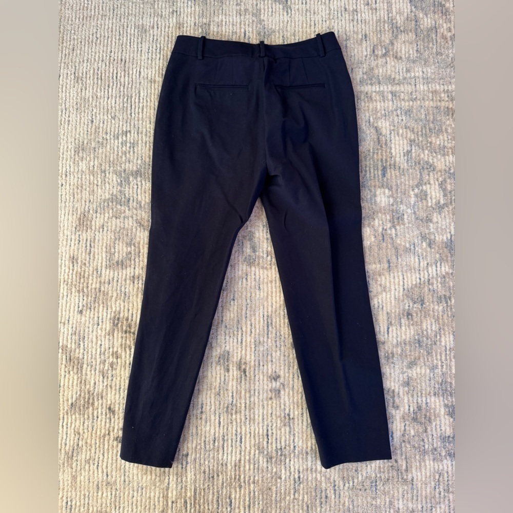 White House Black Market Women's Black Cropped Pants - Picture 2 of 2